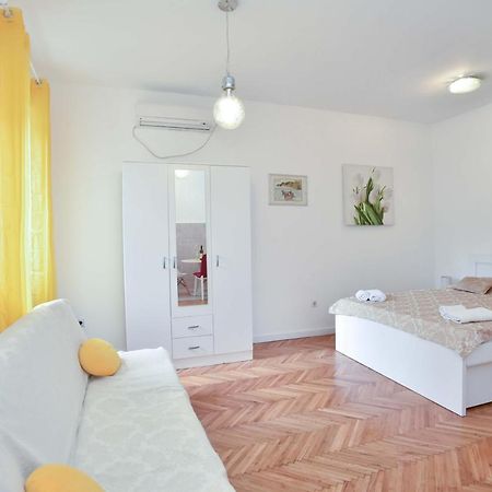 Apartment Stari Grad Budva Bagian luar foto