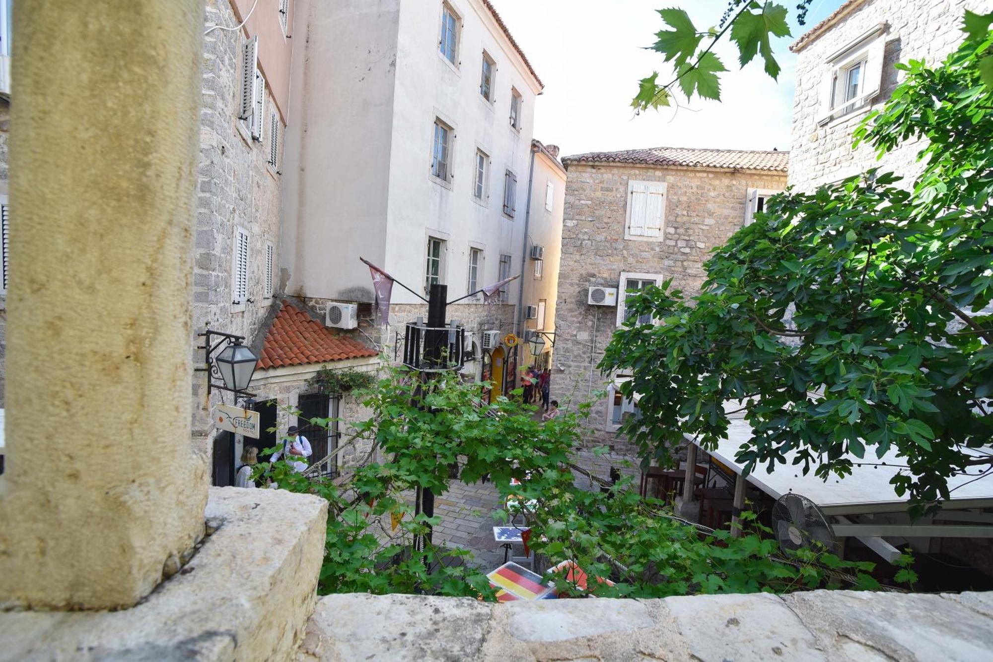 Apartment Stari Grad Budva Bagian luar foto